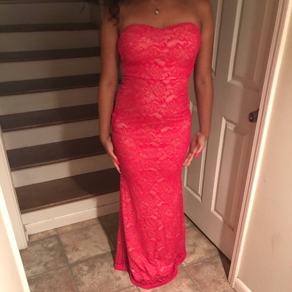 Dress - Picture 2 of 3